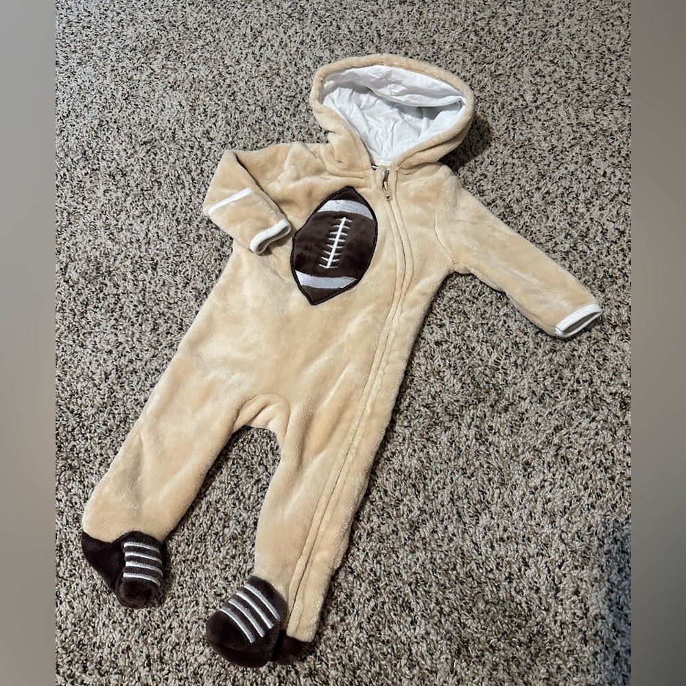 2/$15‼️ Super Soft Plush Football Onesie / Winter Suit